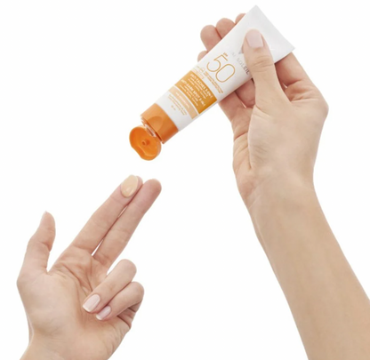 CAPITAL SOLEIL ANTIMANCHAS CON COLOR 3 EN 1 FPS 50+ 50 ML.